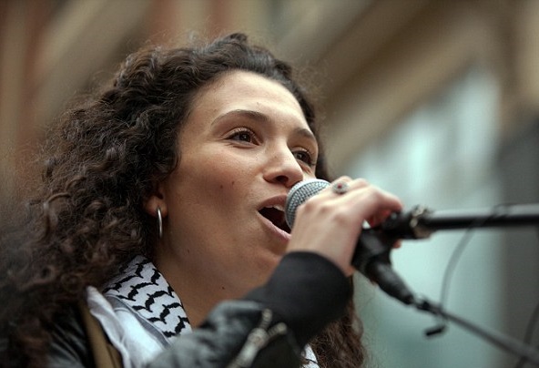 La militante algérienne Malia Bouattia dérange le lobby sioniste en Grande-Bretagne. D. R.